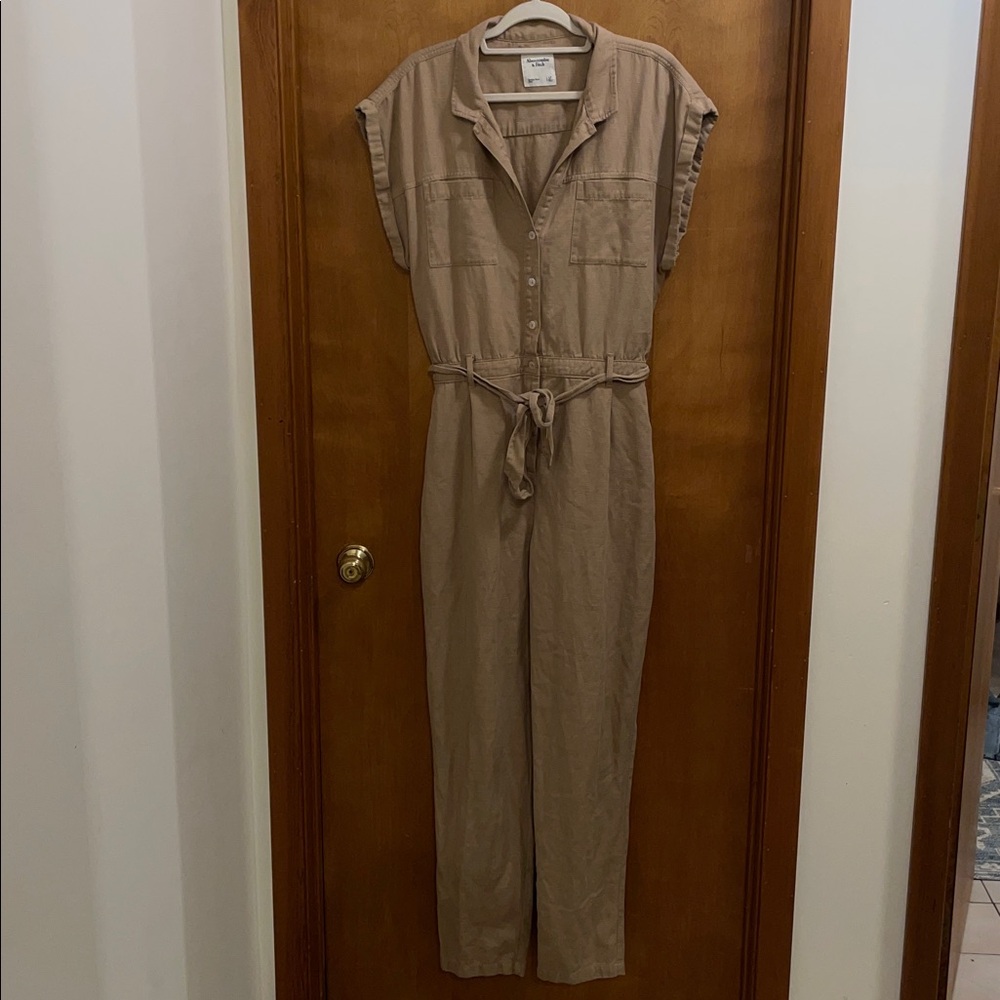 Abercrombie & Fitch Beige Jumpsuit